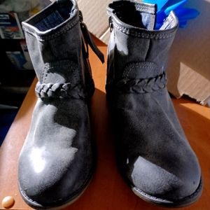 Roxy ankle boots